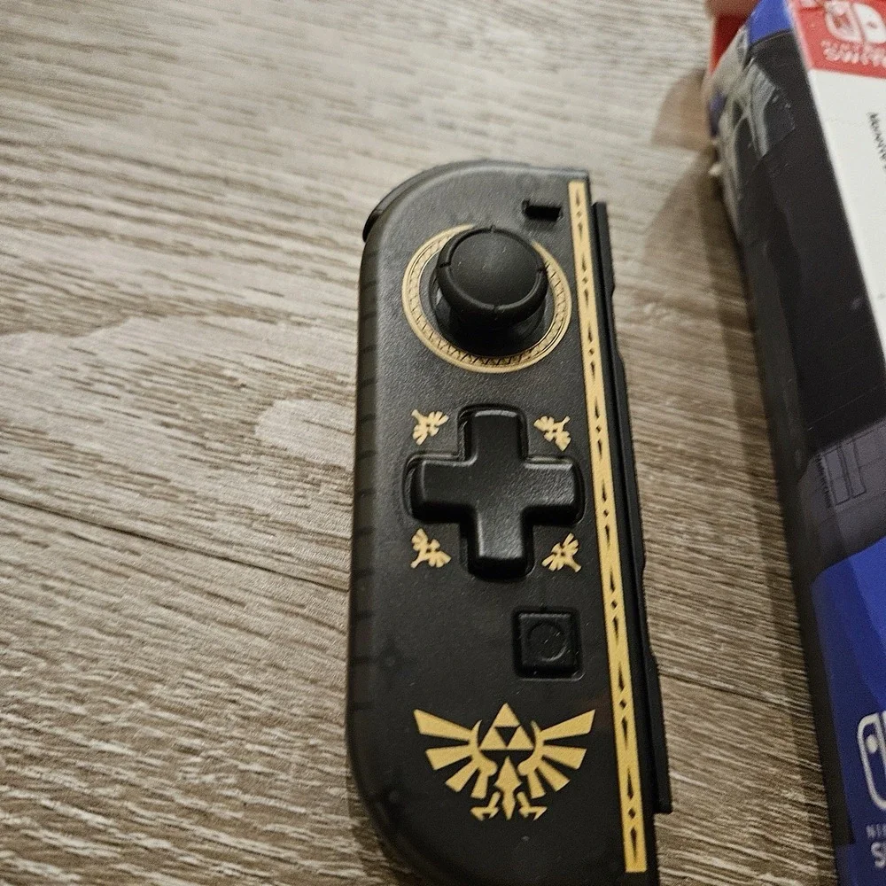 HORI Nintendo Switch Zelda Breath Wild D-Pad Controller L Black Gold w Box